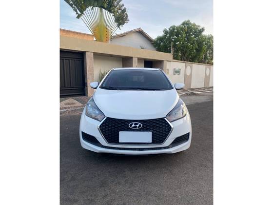HYUNDAI HB20 1.6 COMFORT PLUS 16V FLEX 4P AUTOMÁTICO HYUNDAI HB20 1.6 COMFORT PLUS 16V FLEX 4P AUTOMÁTICO
